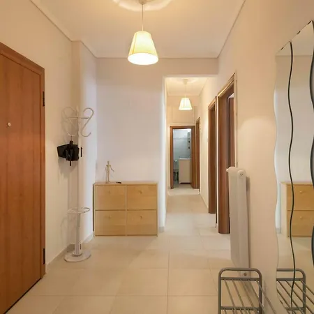 3 Bedroom Close To The Center * Thessaloniki