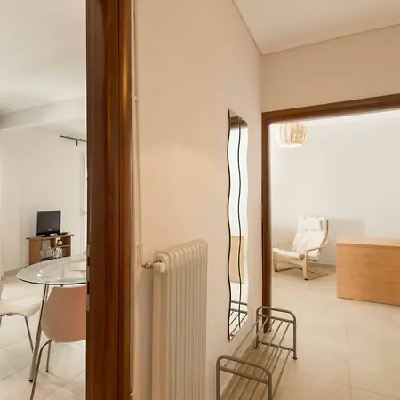 Apartment 3 Bedroom Close To The Center