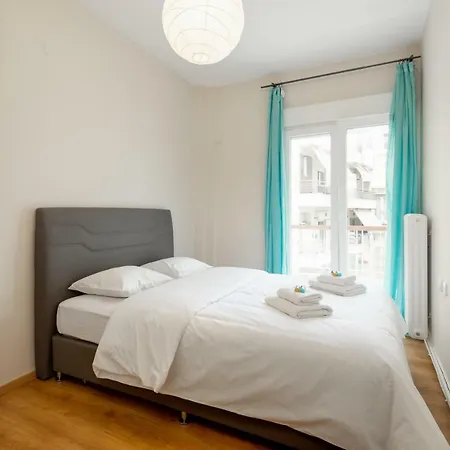 3 Bedroom Close To The Center Thessaloniki